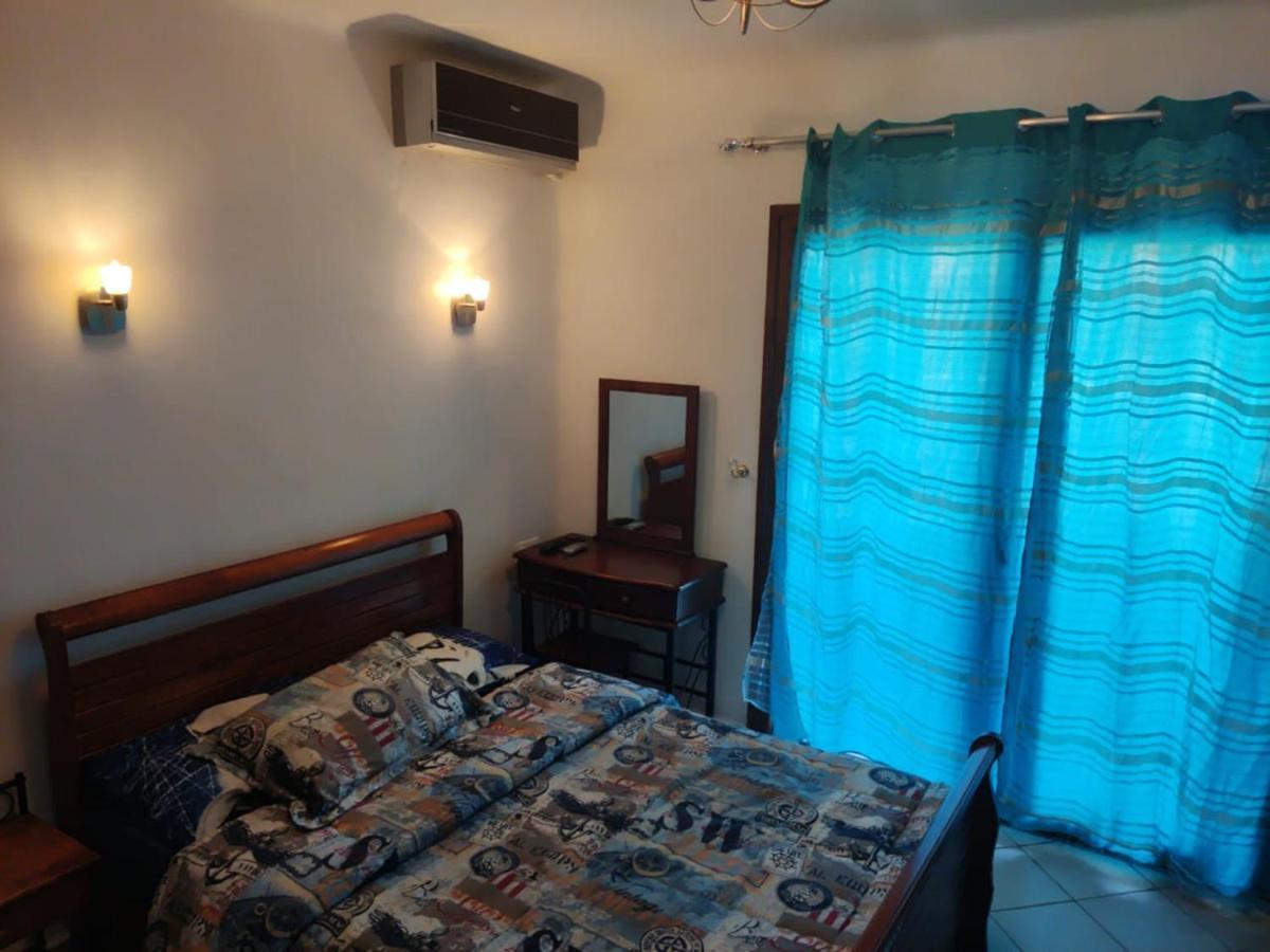 Studio Avec Piscine Et Wifi A Cabonegro Cabo Negro Luaran gambar