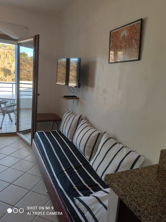 Studio Avec Piscine Et Wifi A Cabonegro Cabo Negro Luaran gambar