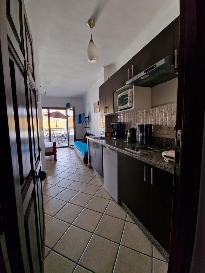 Studio Avec Piscine Et Wifi A Cabonegro Cabo Negro Luaran gambar